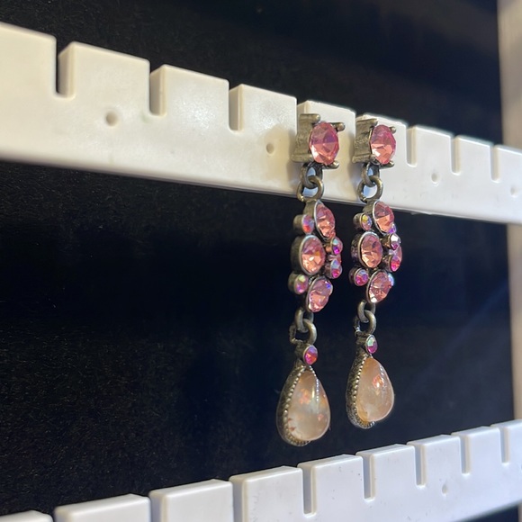 💞Vintagege Pink Earrings💞 - Picture 3 of 3